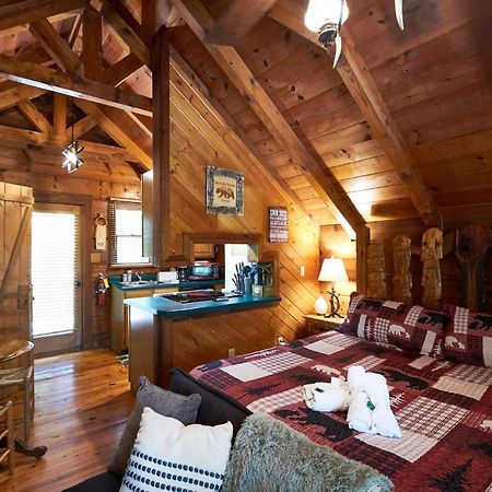 Gatlinburg Area Hottub Cabin - Ladyslipper Sevierville Buitenkant foto