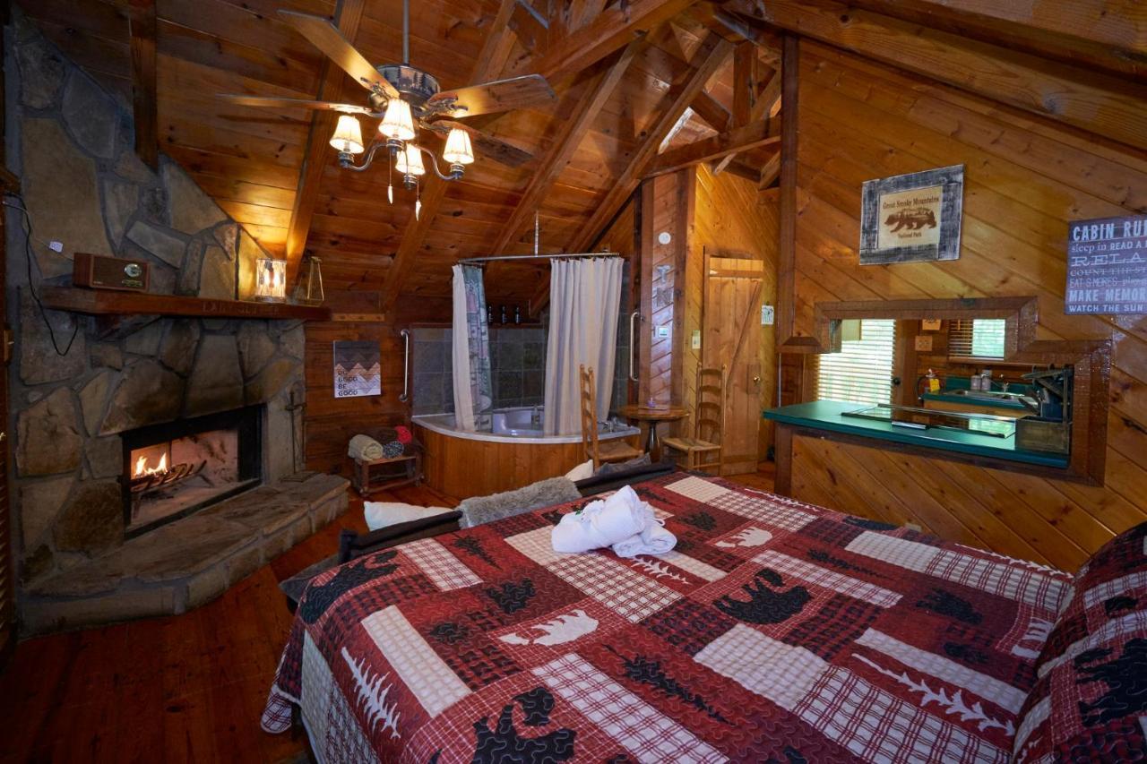 Gatlinburg Area Hottub Cabin - Ladyslipper Sevierville Buitenkant foto
