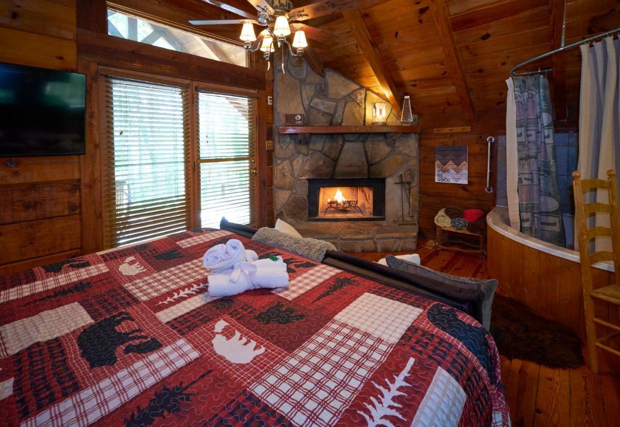 Gatlinburg Area Hottub Cabin - Ladyslipper Sevierville Buitenkant foto