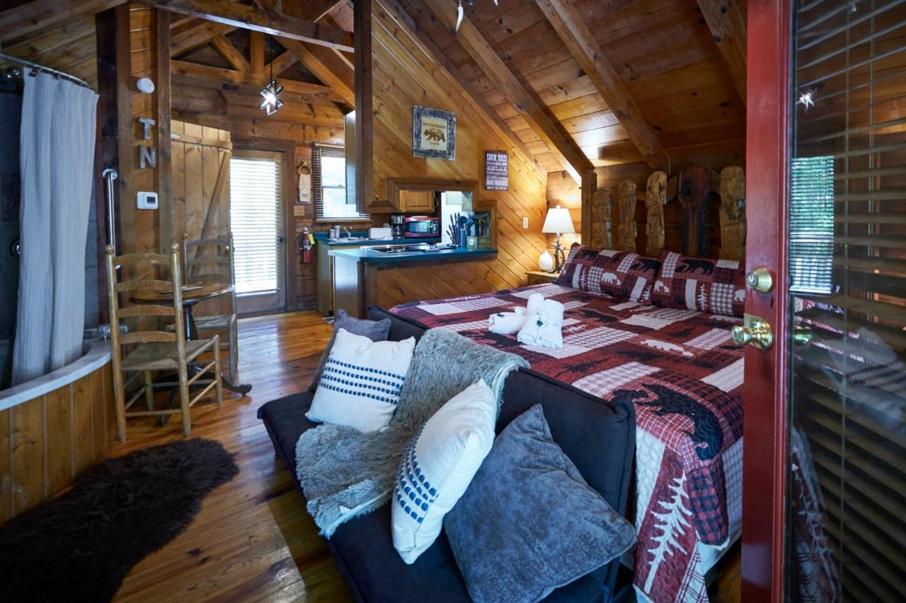 Gatlinburg Area Hottub Cabin - Ladyslipper Sevierville Buitenkant foto